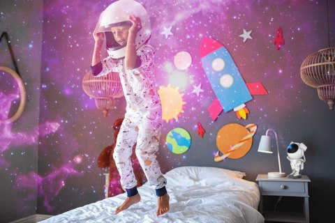 Projektor Gwiazd Astronauta 8 Kolorów 360° Pilot Lampka Nocna Dla Dzieci