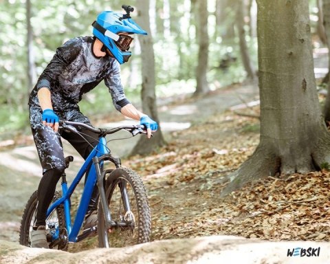Kamera Sportowa Wifi 1080P Z Akcesoriami Do Motocykli I Rowerów