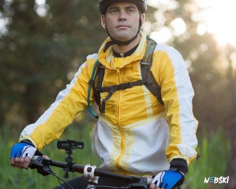 Kamera Sportowa Wifi 1080P Z Akcesoriami Do Motocykli I Rowerów