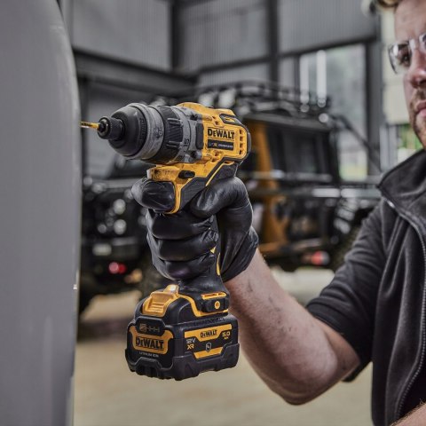 Bezszczotkowa Wkrętarka 12V Dewalt Dcd703l2t 57,5Nm 2 Biegi 4-Głowice 2X3ah