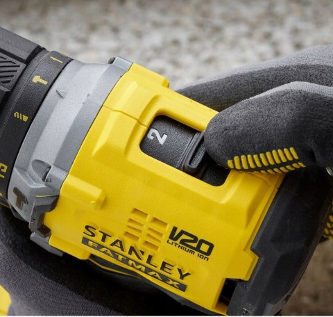 Stanley Sfmcd715d2k Bezszczotkowa Wiertarko-Wkrętarka 18V 60Nm 2X Aku Kufer
