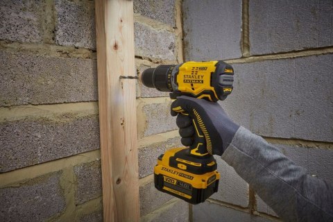 Stanley Sfmcd715d2k Bezszczotkowa Wiertarko-Wkrętarka 18V 60Nm 2X Aku Kufer