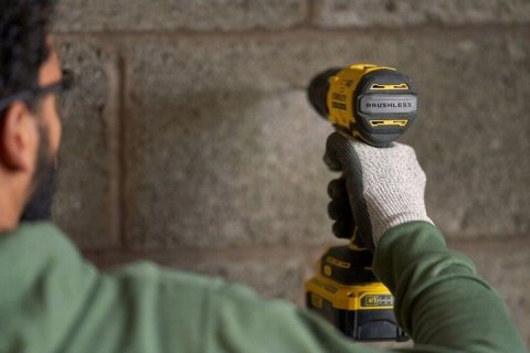 Stanley Sfmcd715d2k Bezszczotkowa Wiertarko-Wkrętarka 18V 60Nm 2X Aku Kufer
