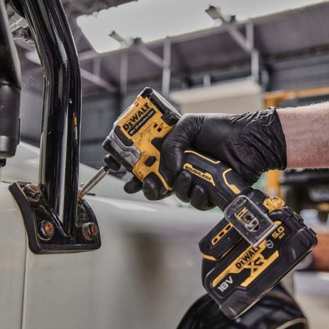 Udarowa Zakrętarka Dewalt Dcf850n-Xj 18V 208Nm 3-Biegowa Led Tryb Precision