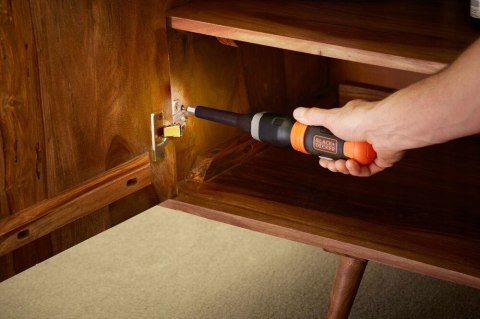 Wkrętak Akumulatorowy Black+Decker 6V 5Nm Led Z Wysuwanym Ramieniem Bcf601c