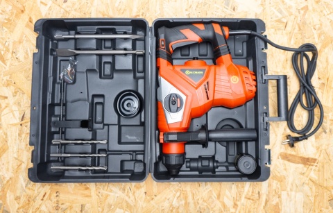 MŁOTOWIERTARKA SDS PLUS 1500W K-MW1500B2 - DO BETONU I CEGŁY, Z WALIZKĄ