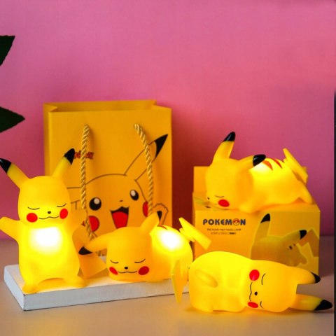 Lampka Pikachu Pokemon Lampka Nocna Led W Zestawie 10 Kart Na Prerzent