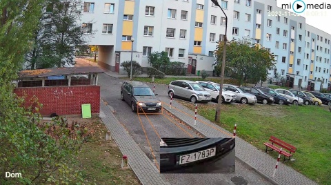 Kamera Zewnętrzna Obrotowa Bezprzewodowa Ip Wifi 4X Zoom 4Mpx 4Mp Smart Hd