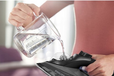 Żelazko Parowe 2600W Czarne, Strumień Pary 200G/Min, Stopa Steamglide Plus