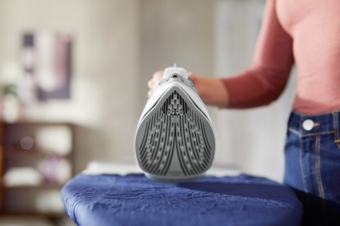 Żelazko Parowe 2400W Steamglide Plus, Antyskalowe, Z Pionowym Strumieniem