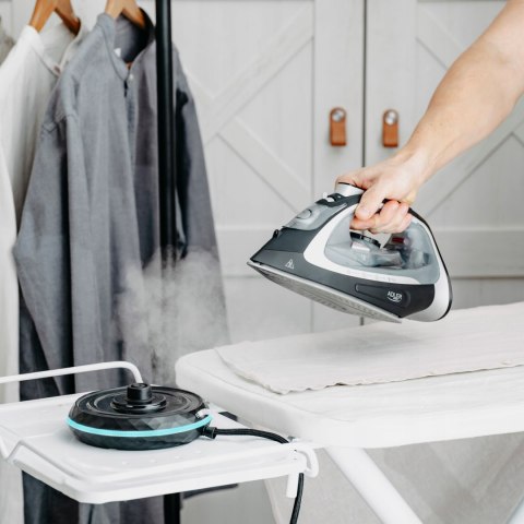 Żelazko Parowe Adler 2800W - Bez/Przewodowe, Ceramiczna Stopa, 2 Tryby