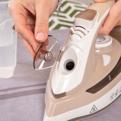 Żelazko Parowe First Austria, Ceramiczna Płyta, Mocny Wyrzut Pary Anti-Drip